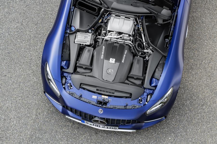 Моторный отсек Mercedes-AMG GT C Roadster (R190) 2019 года  (WW) (фото 20 из 40)